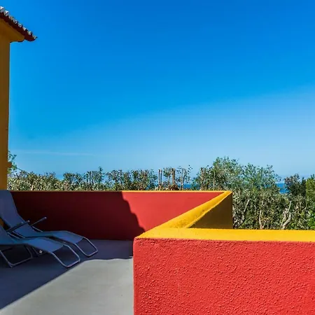 A Casa Amarela
