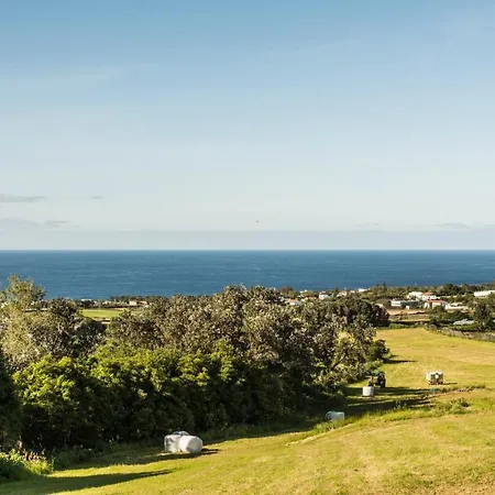 A Casa Amarela Holiday home Capelas