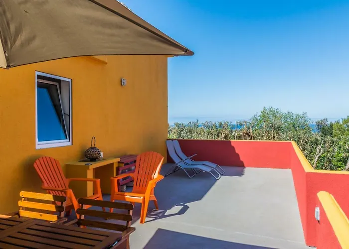 A Casa Amarela Capelas