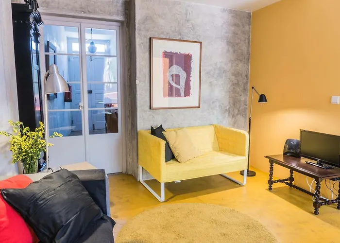 A Casa Amarela * Capelas