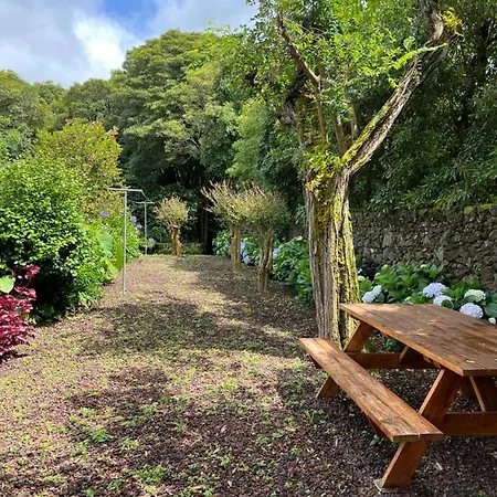 A Casa Amarela Сasa de vacaciones Capelas (Sao Miguel)