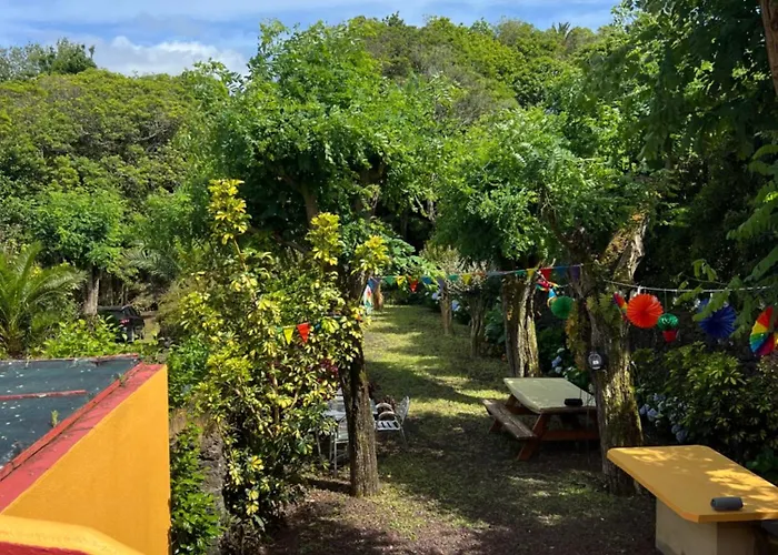 A Casa Amarela * Capelas (Sao Miguel)